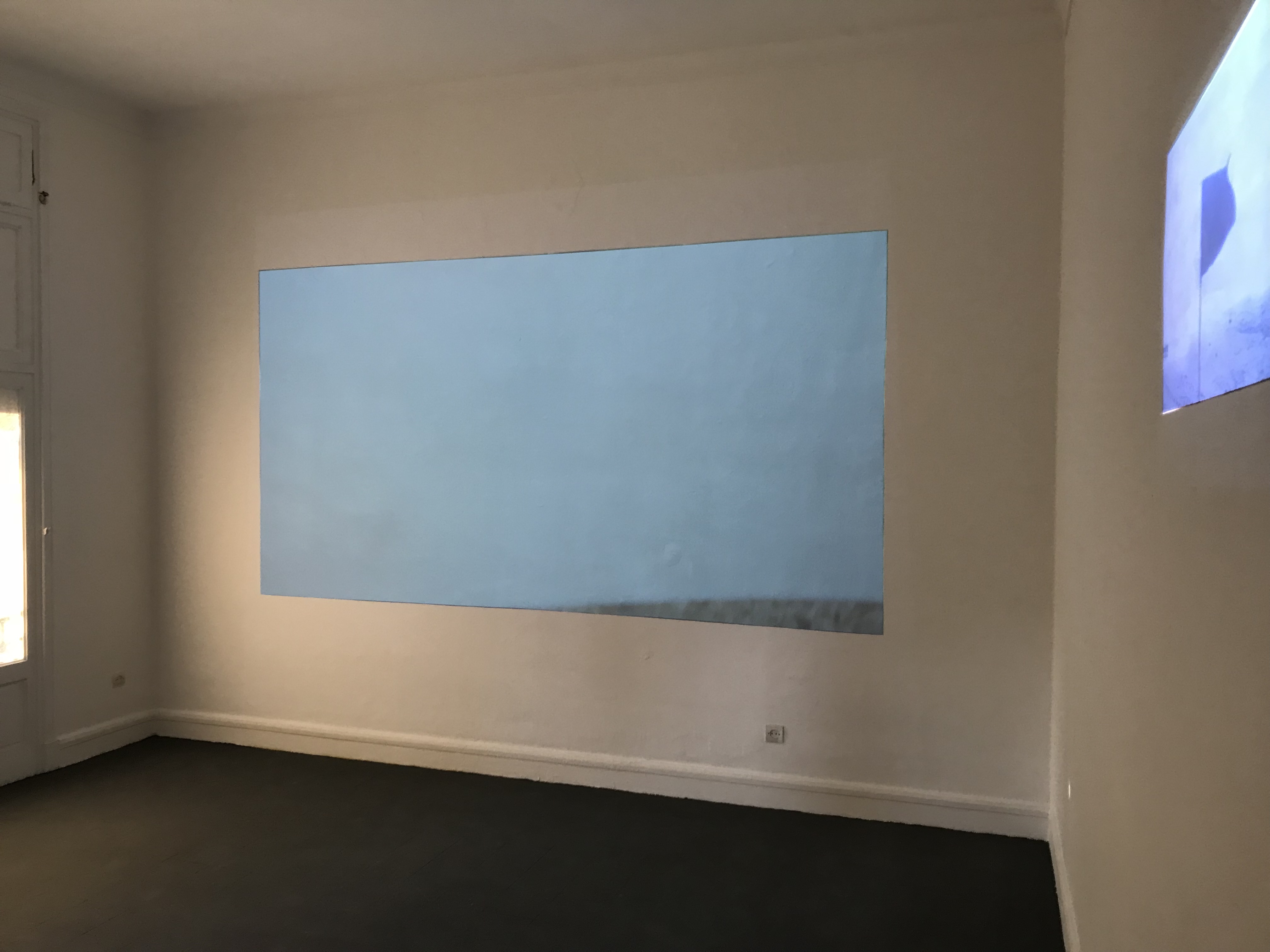 vue d'exposition "Ismail Bahri: Lieux" à L'appartement 22, 2017.